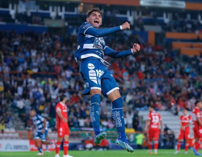 Llega a Everton desde Pachuca.