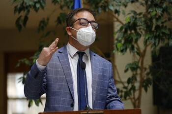 Diputado Silber afirmó que está a favor "de un tercer retiro mientras tengamos este sistema de AFP"