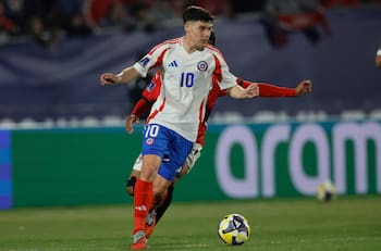 Será refuerzo de la U y la FIFA lo reconoció como el “director de orquesta” de Chile en el Mundial