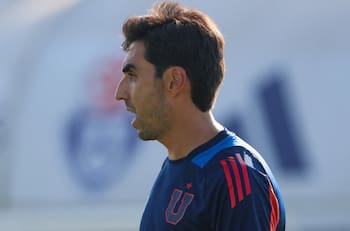 El desafío que empieza a incomodar a Paqui Meneghini en la U