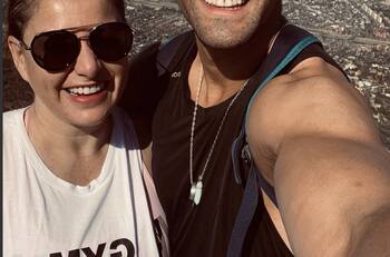 Ignacio Roco, pololo de Íngrid Cruz, le dedicó romántico mensaje en la previa al debut de su programa de Mega