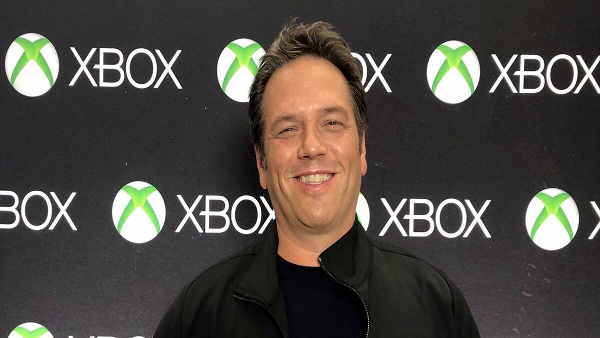 Phil Spencer afirma que Xbox seguirá en la venta de discos físicos y adelantó intenciones para el baneo de usuarios