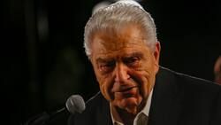 Don Francisco confesó su amor por la U tras visitarla en el Estadio Santa Laura: “Siempre he sido hincha”