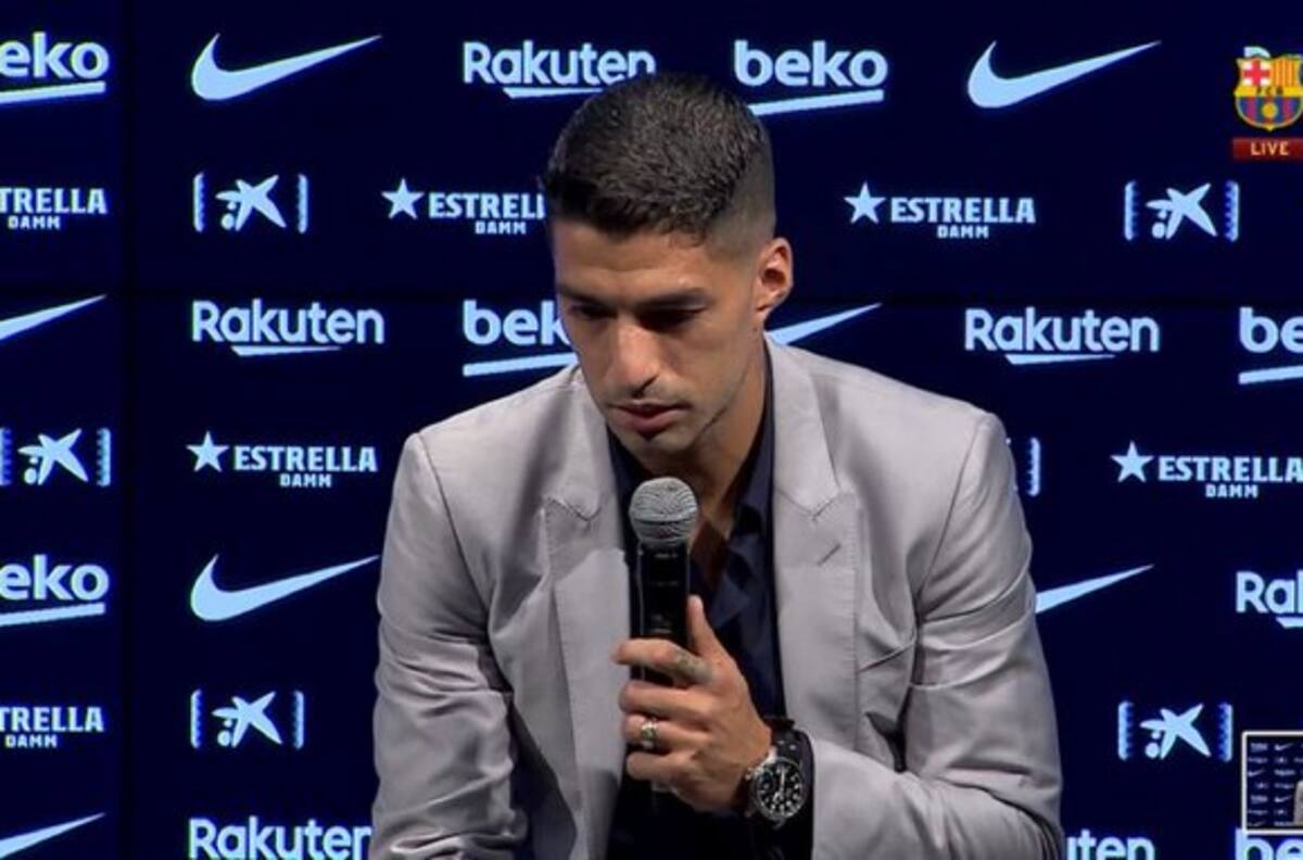 Luis Suárez rompió en llanto en medio de su conferencia para despedirse del Barcelona