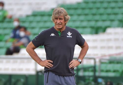 Hernán Torres piensa que Nicolás Córdova puede seguir la línea de Manuel Pellegrini. (Photo by CRISTINA QUICLER / AFP)