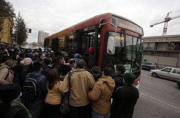 Metro de Santiago: Revisa los recorridos que reemplazarán las estaciones sin funcionamiento de la Línea 2