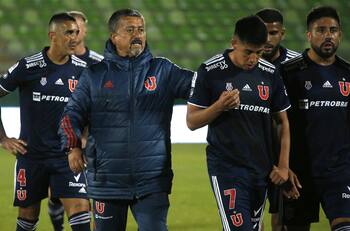 Lo que faltaba: descontento del plantel con el trabajo de Cristián Romero tensa el ambiente en la U