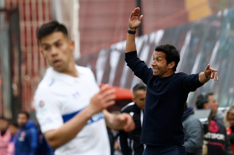 , entrenador de Universidad Católica. Foto: Agencia Aton.