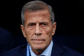 Los cuatro candidatos al banco de Uruguay tras la salida del "Maestro" Tabárez