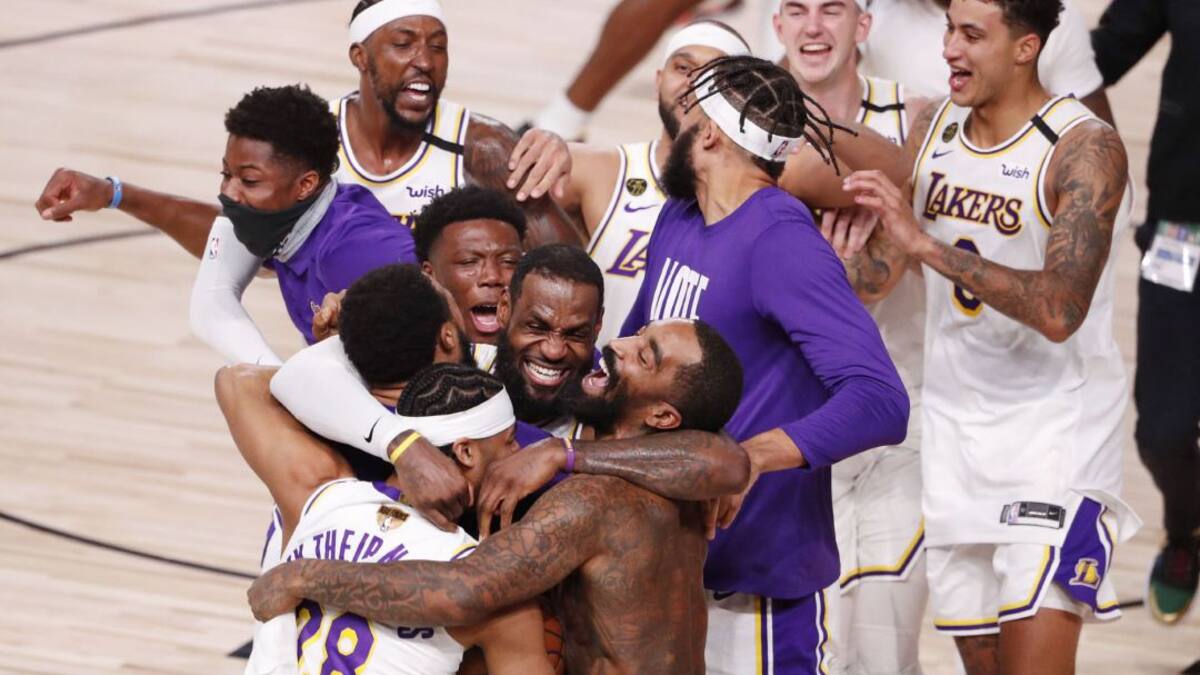 ¡Lakers encestando récords!: LeBron James y 2 compañeros pasaron a la historia de la NBA