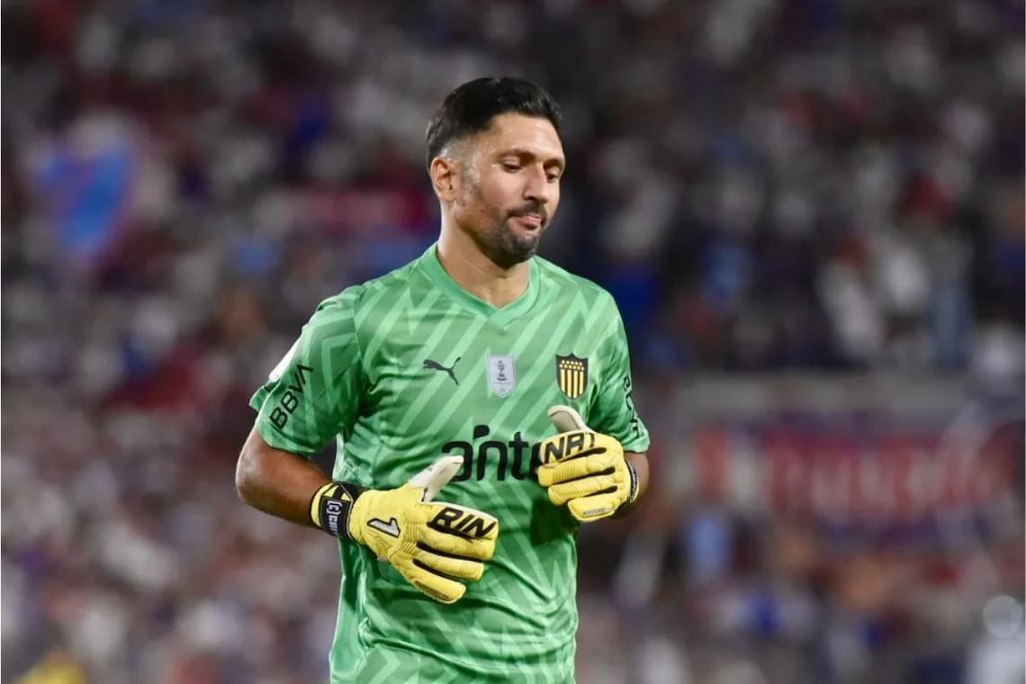 Arquero titular en Peñarol.
