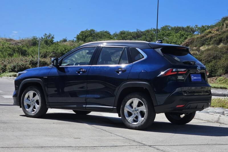 Prueba de manejo al Toyota Yaris Cross HEV / Crédito: Autocosmos Chile