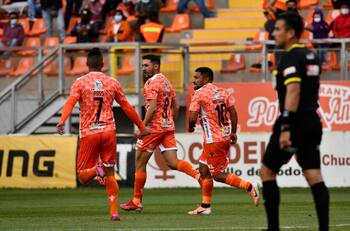La especial dedicatoria a los mineros de Nicolás Maturana tras anotar un golazo para Cobreloa