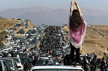 Irán eliminó la "policía de la moral" tras meses de protesta por la muerte de Mahsa Amini