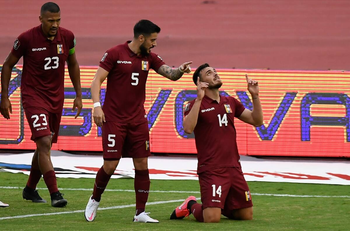 Increíble: Pese a no jugar en la U, Luis del Pino Mago volvió a ser considerado en Venezuela