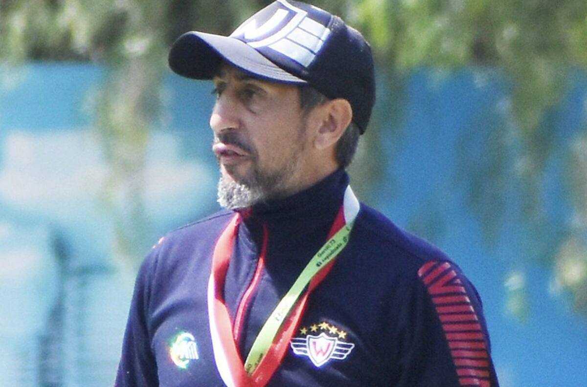 Técnico de Wilstermann: "Colo Colo puede estar entre los dos primeros del grupo en la Libertadores"