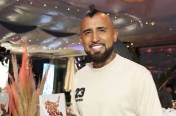 VIDEO | En el sur de Chile: así pasa las vacaciones Arturo Vidal tras finalizar la temporada en Colo Colo