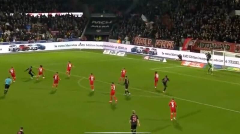 El golazo de Darío Osorio.