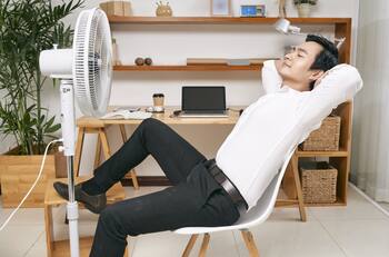 ¿Cuánto gastan los ventiladores, enfriadores de aire y aires acondicionados?