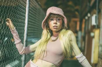 Quién es Jennette McCurdy: La exactriz de "iCarly" que reveló los abusos de Nickelodeon y de su madre