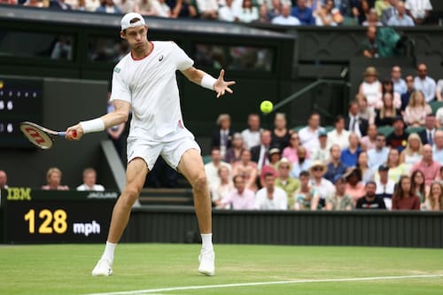 Nicolás Jarry, en un partido sobre césped, en Wimbledon.