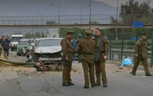 Víctima fatal salía de su trabajo, cuando fue atropellada por vehículo que recibió impactos de bala.