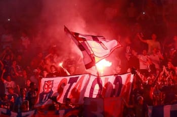 ¿Celebrando el aniversario?: Hincha de la 'U' fue arrestado tras lanzar fuegos artificiales en toque de queda