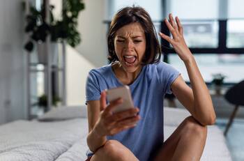 ¿Recibes muchas llamadas spam? Así puedes hacer que tu teléfono las identifique antes de contestar