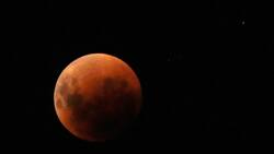 Último eclipse lunar de 2022: ¿A qué hora será y en qué lugares de Chile se verá mejor la "Luna de Sangre"?