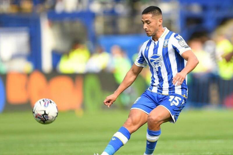 El lateral derecho lleva cuatro partidos como titular en el Sheffield Wednesday entre Championship y Copa de la Liga inglesa.