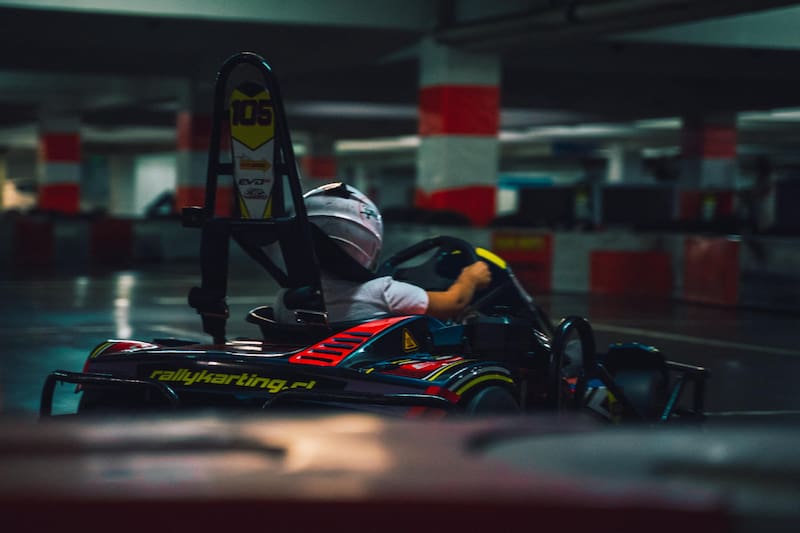 Conoce las mejores pistas de la Región Metropolitana para disfrutar de esta increíble experiencia con tus amigos. Créditos: Rally Kart.