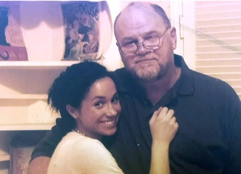 Thomas Markle y su hija en una foto del recuerdo. Créditos: Enterprise News and Pictures