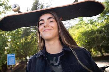 Skater chilena que aspira a clasificar a Tokio 2021: "Aprendí viendo Youtube"