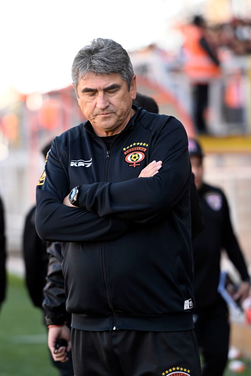 Director técnico de Cobreloa, Emiliano Astorga, no tendrá recursos disponibles para reforzar al equipo.