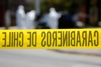 Hombre golpeó a su pareja con un martillo y soltó a perros que atacaron a Carabineros
