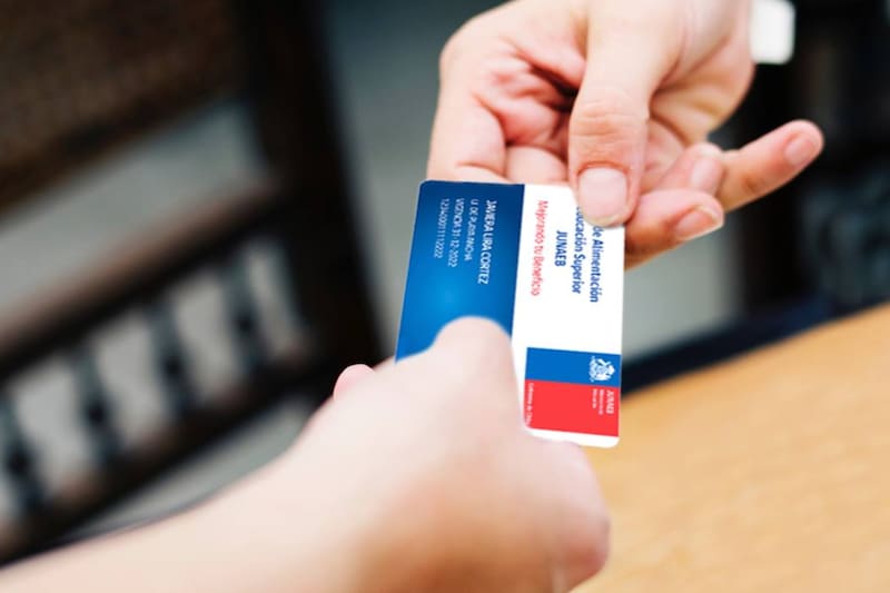 Conoce el monto que entregará la BAES en 2024. (Junaeb).