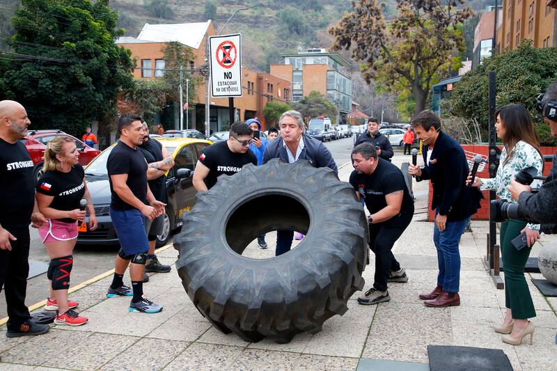 Levantó casi 94 kilos: José Luis Repenning realiza impresionante hazaña física en “Tú Día”