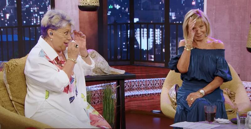 La amigas rompieron en llanto al hablar sobre la muerte.