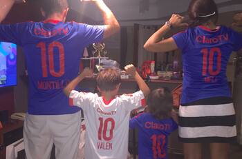 ¡Papá baboso! Santino Montillo alentó con todo a la U en Temuco