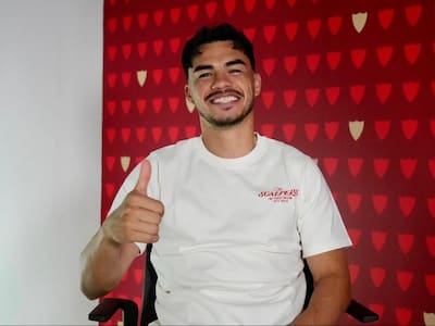 “Quiero dejar huella en el Sevilla”: El juramento de Gabriel Suazo con Iván Zamorano como referente