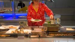 Vetado: Impiden el ingreso de un cliente a "tenedor libre" por comer demasiado