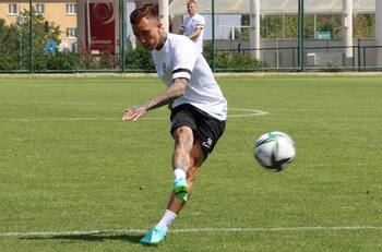 El presente de Martín Rodríguez en Turquía genera incertidumbre entre los hinchas de Colo Colo