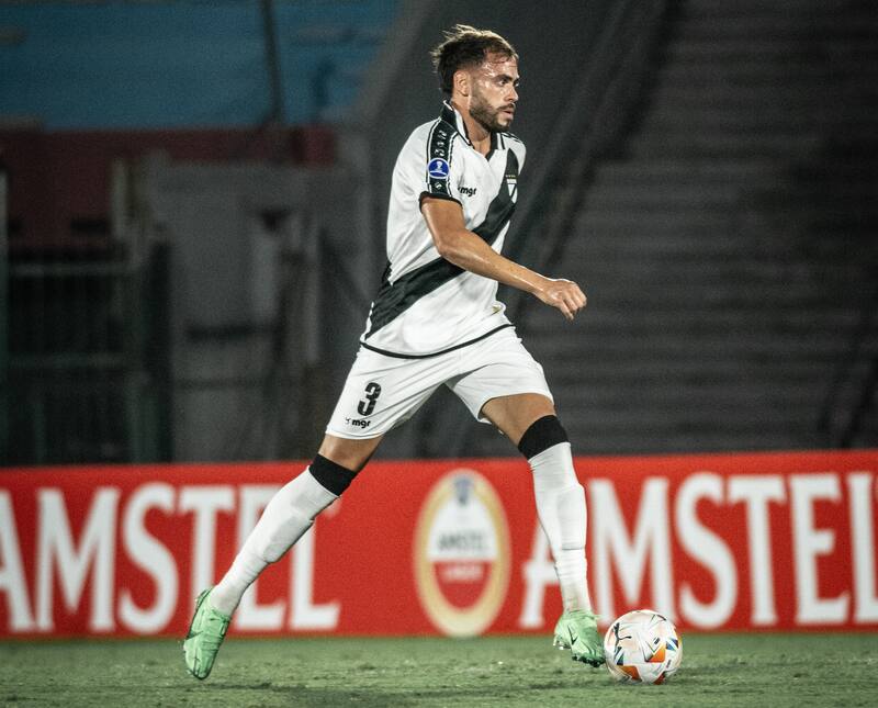 la rompió en el fútbol uruguayo.