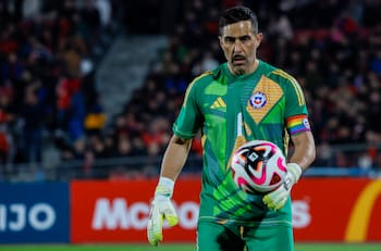 El plan de arqueros de Reinaldo Rueda para la Selección y el candidato a suceder a Claudio Bravo que no se consolidaron