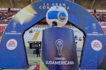 Estilo europeo: El cambio de formato que alista la Copa Sudamericana 2023 y que beneficiaría a los equipos chilenos