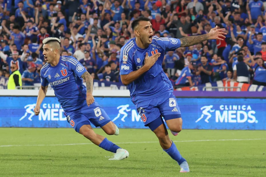 Leandro Fernández festejando el gol ante la UC.