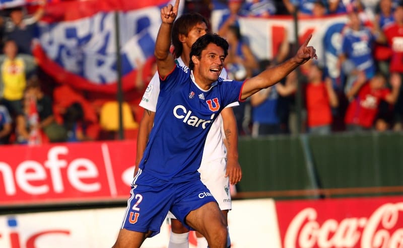 Marcos González estuvo en el Centro Deportivo Azul para ver el Clásico Universitario.