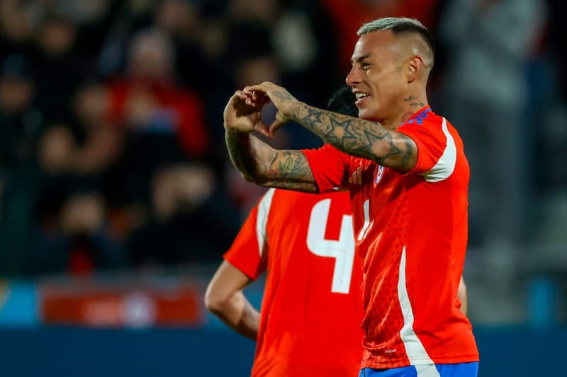 ¿Cuántos goles tiene que hacer Eduardo Vargas para ser el máximo goleador en la historia de la Copa América? Foto: Aton.