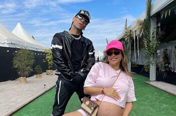 "Esperando a Leiah junto a Noah": Lisandra Silva comparte tierna fotografía de su familia completa junto a Raúl Peralta y sus hijos