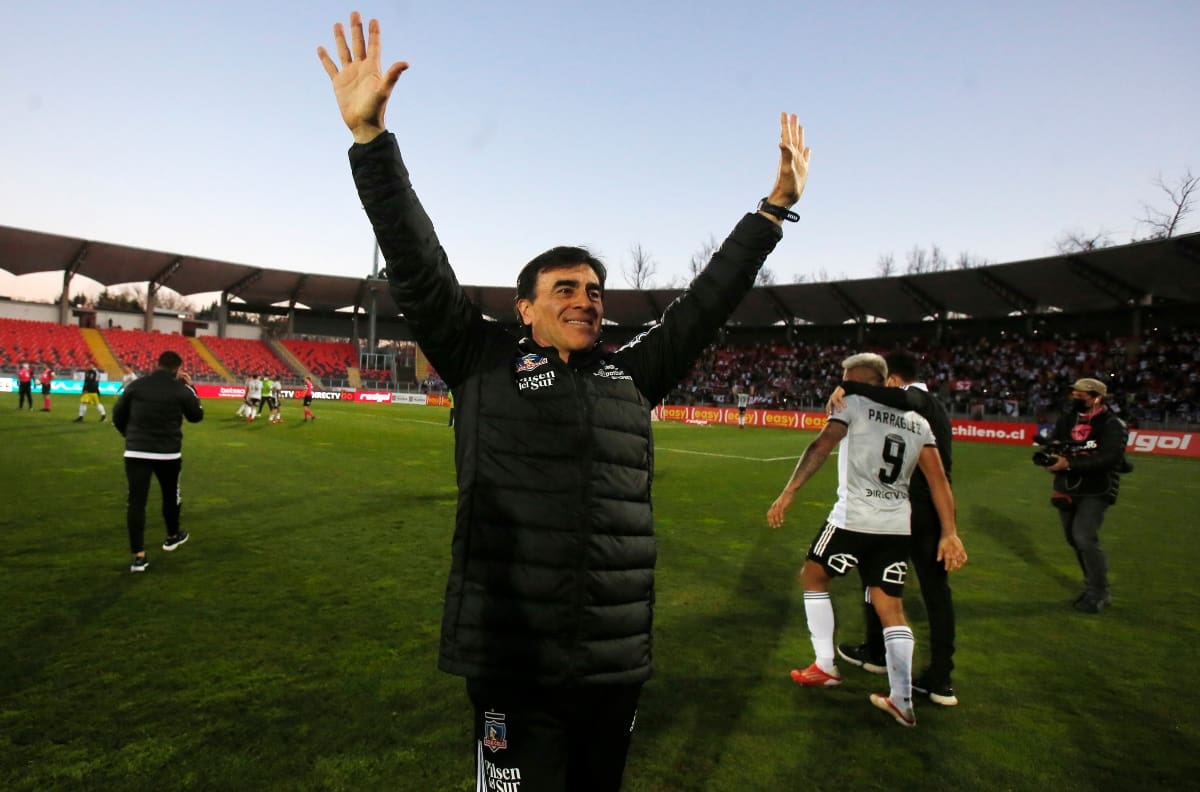 Jefe de las inferiores de Colo Colo entregó la clave de Gustavo Quinteros para hacer rendir a los juveniles albos